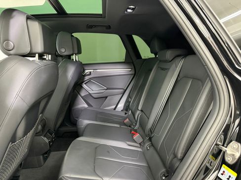 Certified 2023 Audi Q3 2.0T Premium w/ Black Optic Sport Package image 16