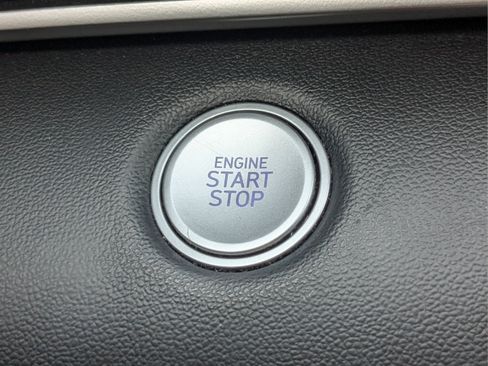 Used 2023 Hyundai Elantra SEL FWD image 26
