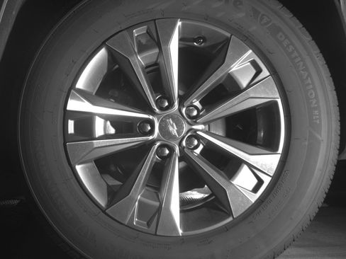 Used 2025 Chevrolet Equinox LT FWD image 14