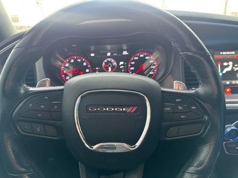Used 2022 Dodge Charger R/T w/ Performance Handling Group RWD image 26