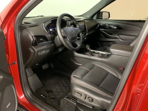 Used 2023 Chevrolet Traverse RS image 21