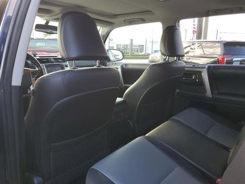 Used 2018 Toyota 4Runner SR5 Premium image 43