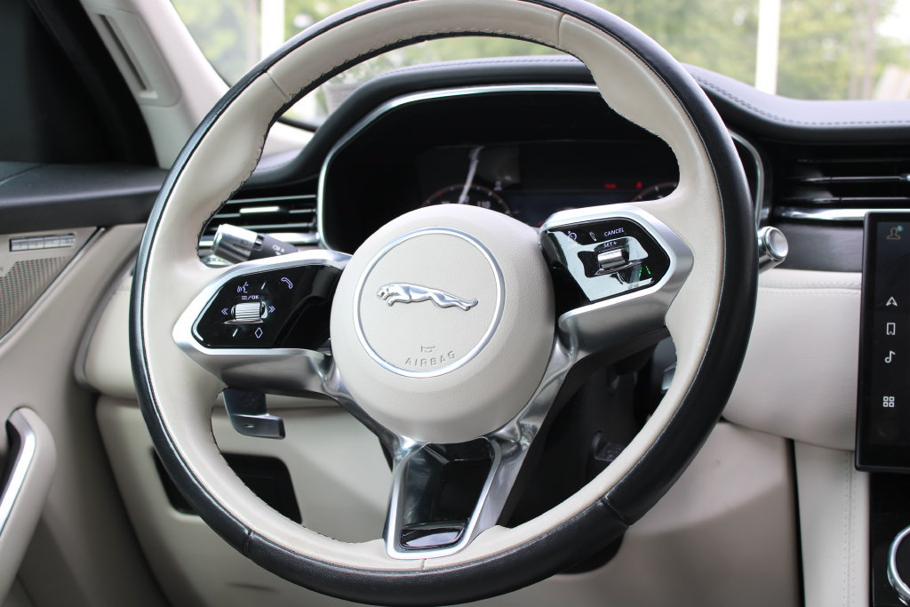 Used 2021 Jaguar F-PACE S AWD/4WD image 10