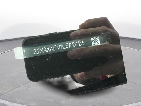 Used 2020 Chevrolet Equinox LT image 13