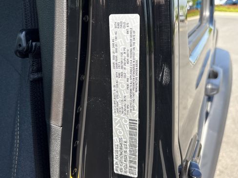 Used 2025 Jeep Wrangler Sport image 36