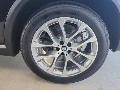 Used 2023 BMW X5 xDrive40i w/ Climate Comfort Package AWD/4WD image 10