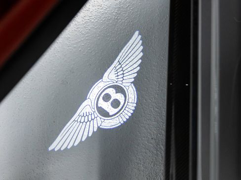 Used 2022 Bentley Bentayga AWD/4WD image 25