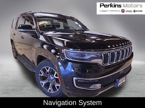 Used 2023 Jeep Wagoneer Series III w/ Preferred Equipment Group image 1