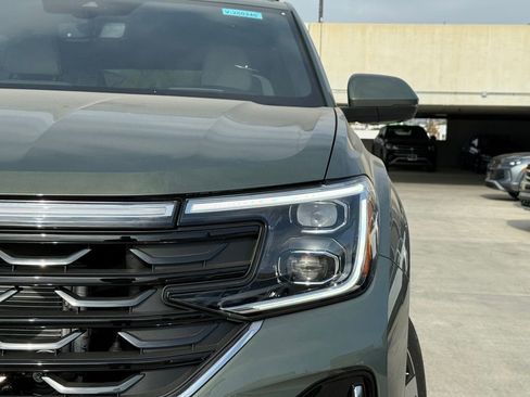 New 2026 Volkswagen Atlas Cross Sport SEL Premium R-Line image 3