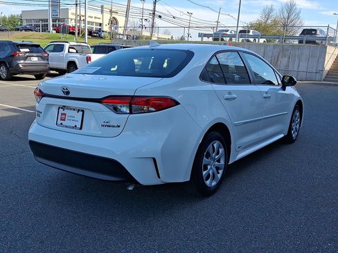 Certified 2023 Toyota Corolla LE image 6