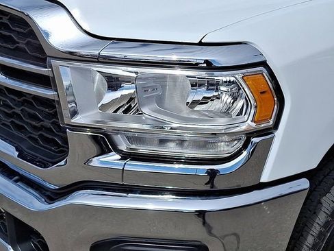 Used 2024 RAM 2500 Tradesman w/ Chrome Appearance Group image 29