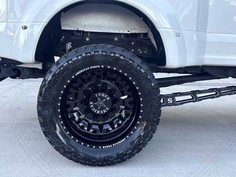 Used 2022 Ford F450 Platinum image 10
