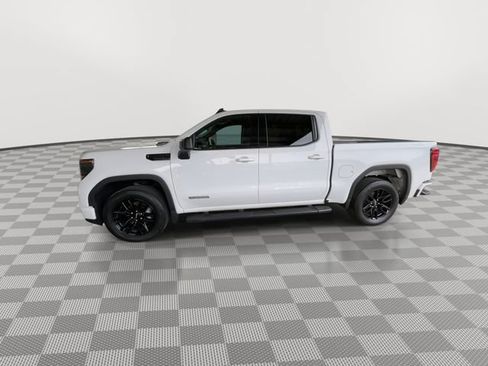 Used 2022 GMC Sierra 1500 Elevation w/ LPO, Elevation Black Package AWD/4WD image 5