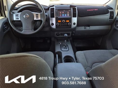 Used 2020 Nissan Frontier SV w/ Midnight Edition Floor Mats AWD/4WD image 24