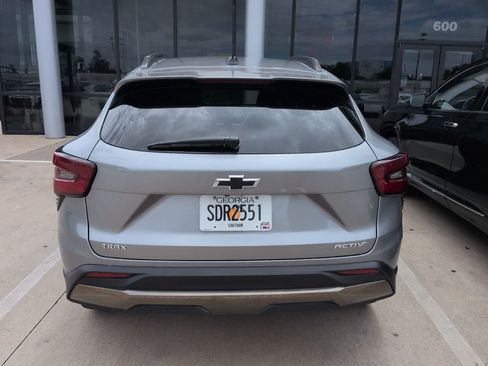 Used 2024 Chevrolet Trax ACTIV FWD image 4
