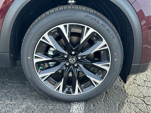 New 2026 MAZDA CX-90 Plug-In Hybrid w/ Premium Plus image 10