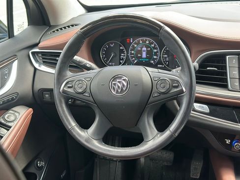 Used 2018 Buick Enclave Avenir w/ Avenir Technology Package AWD/4WD image 12