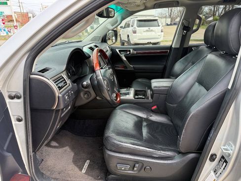 Used 2012 Lexus GX 460 w/ Comfort Plus Pkg AWD/4WD image 8