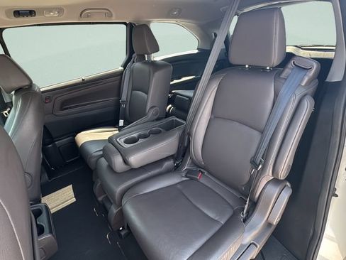 Used 2018 Honda Odyssey EX-L image 15