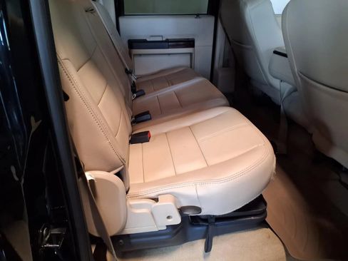Used 2008 Ford F450 Lariat AWD/4WD image 9