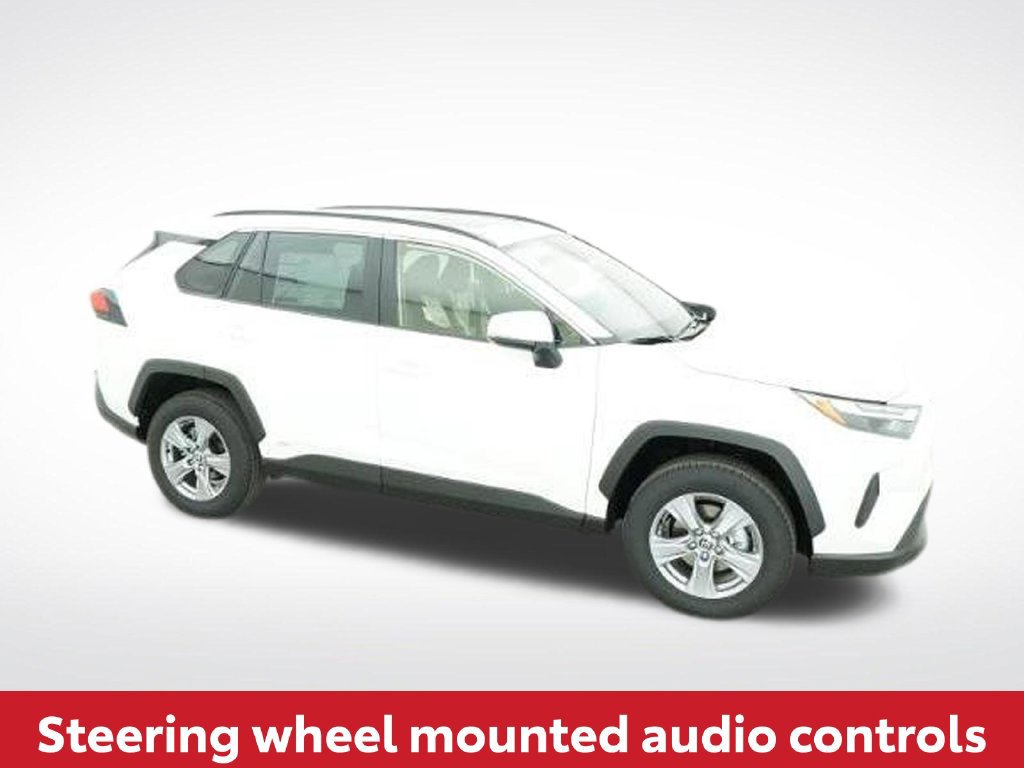 Used 2025 Toyota RAV4 XLE w/ Convenience Package AWD/4WD image 16