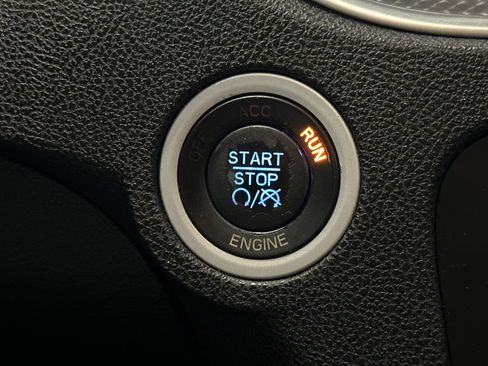 Used 2012 Dodge Charger SRT8 w/ Adaptive Cruise Control Group RWD image 16