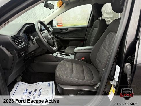 Used 2023 Ford Escape Active AWD/4WD image 11