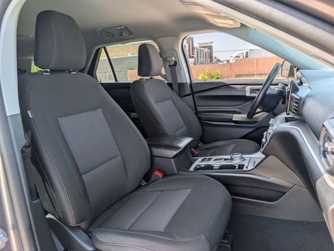Used 2023 Ford Explorer XLT RWD image 25