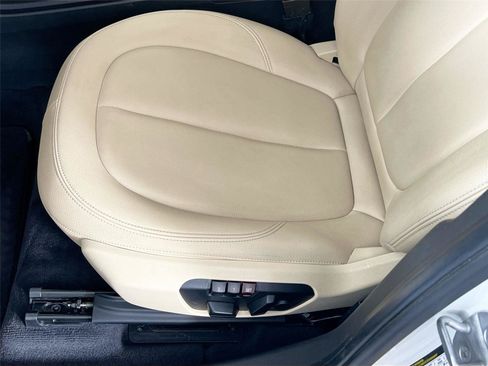 Used 2018 BMW X1 xDrive28i AWD/4WD image 21