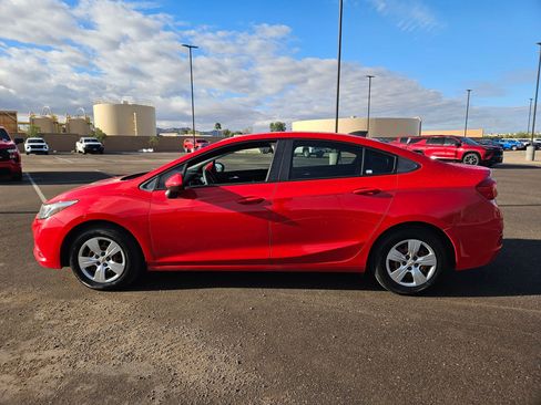 Used 2017 Chevrolet Cruze LS image 2