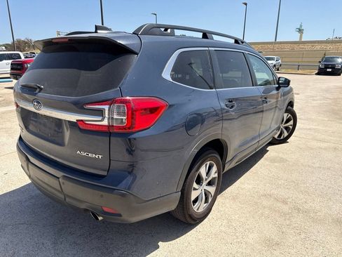 Used 2023 Subaru Ascent Premium w/ Convenience Package AWD/4WD image 11