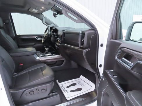 Used 2023 Chevrolet Silverado 1500 LTZ w/ Technology Package image 24