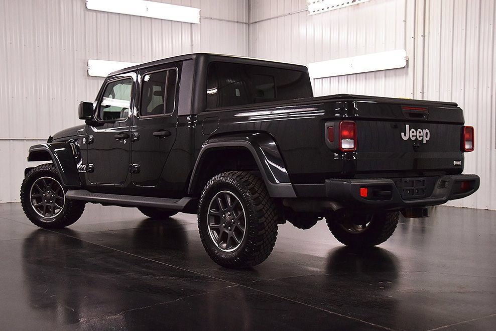 Used 2020 Jeep Gladiator Overland w/ Cold Weather Group AWD/4WD image 5