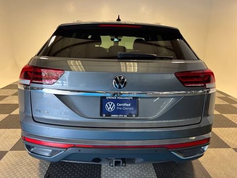 Certified 2023 Volkswagen Atlas Cross Sport SE w/ Black Wheel Package FWD image 4