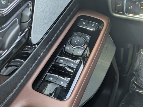 New 2026 Lincoln Aviator Reserve image 23