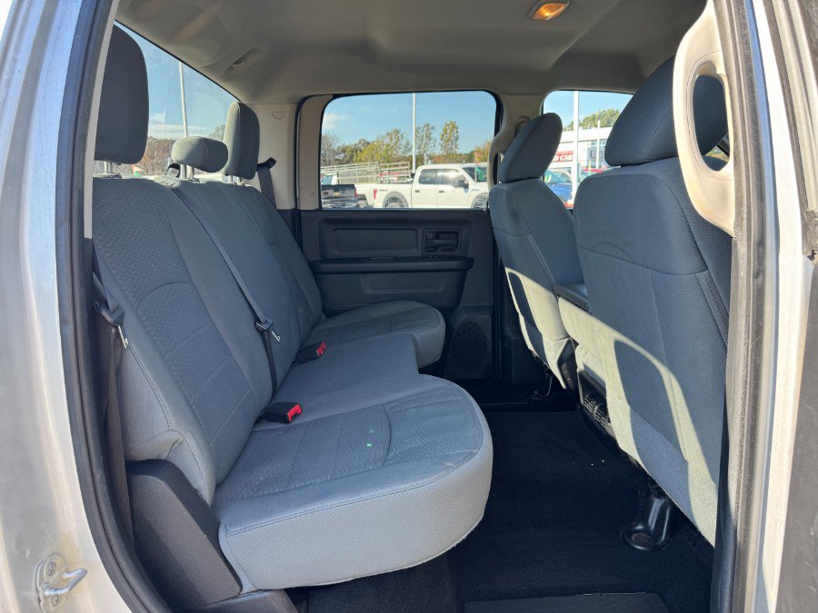 Used 2014 RAM 1500 ST w/ SXT Appearance Group AWD/4WD image 17
