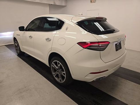 Used 2023 Maserati Levante GT AWD/4WD image 4