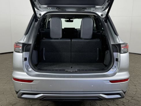 Used 2025 Mitsubishi Outlander AWD image 7