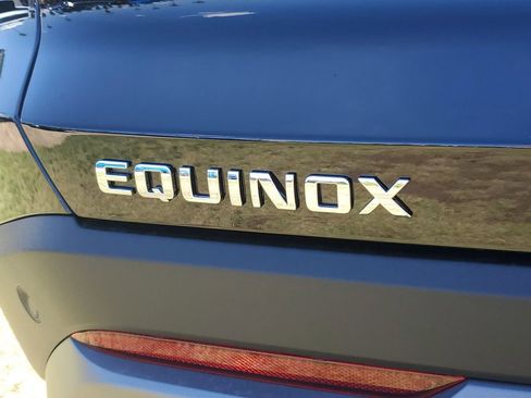 New 2026 Chevrolet Equinox LT image 8