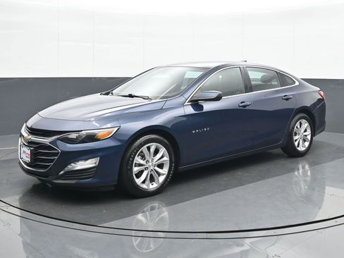 Used 2021 Chevrolet Malibu LT image 2