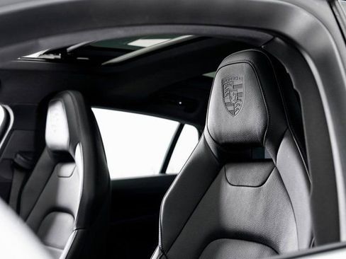 Certified 2025 Porsche Panamera 4 image 10