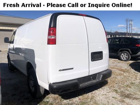 Used 2019 Chevrolet Express 2500 w/ Driver Convenience Package image 3