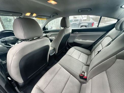 Used 2020 Hyundai Elantra SE w/ Cargo Package (C1) image 14