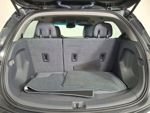 Used 2018 Chevrolet Bolt Premier w/ Driver Confidence II Package image 28