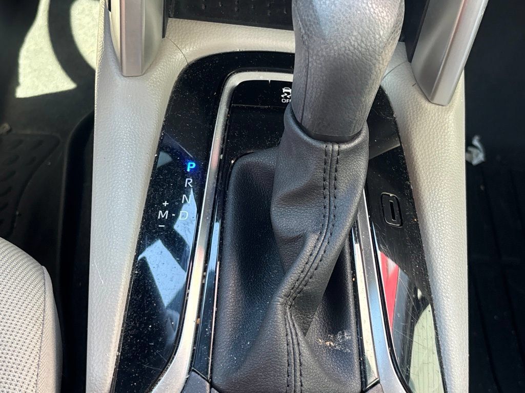 Used 2024 Toyota Corolla Cross L FWD image 14