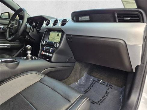 Used 2017 Ford Mustang GT Premium RWD image 19