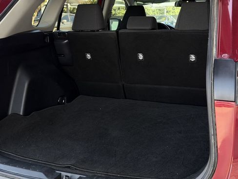 Used 2020 Toyota RAV4 LE FWD image 27