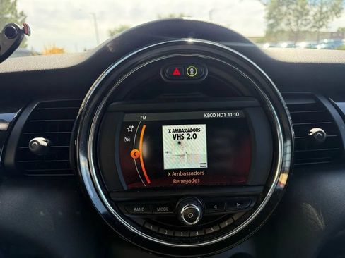 Used 2019 MINI Cooper S w/ Signature Upholstery Package FWD image 42