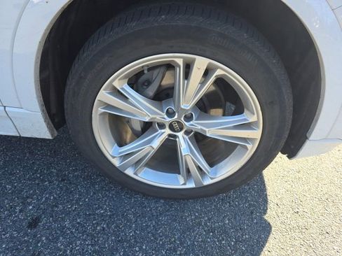 Used 2023 Audi Q8 Premium Plus image 10