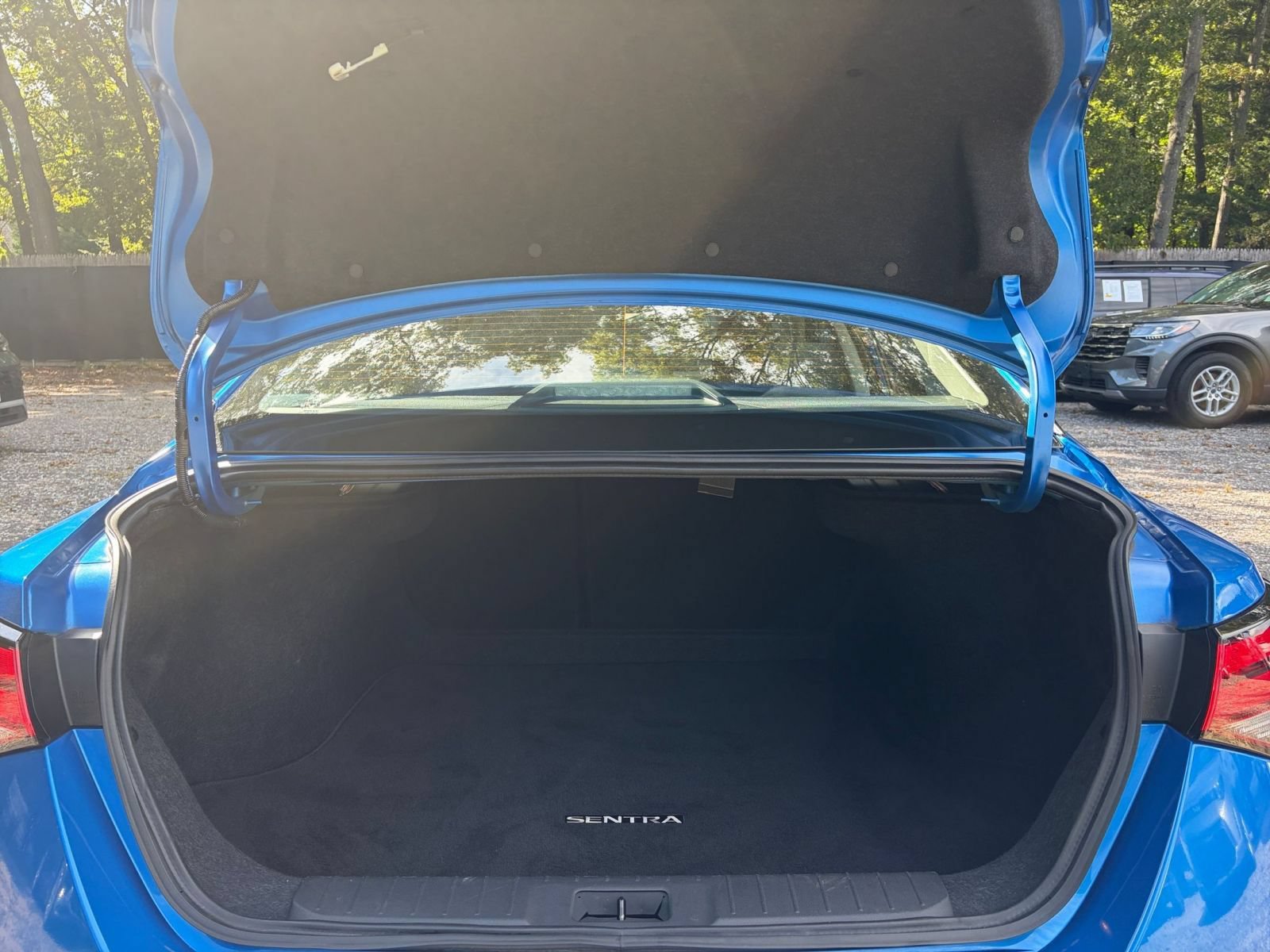 Used 2025 Nissan Sentra SV FWD image 28
